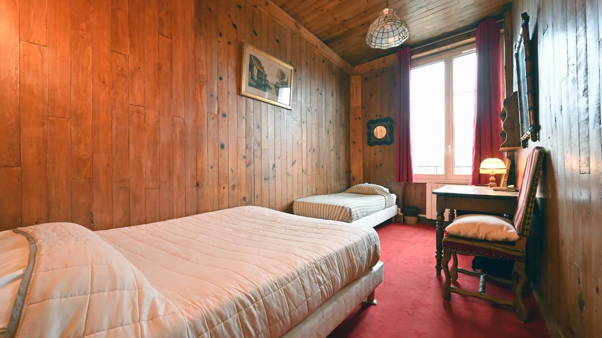 Esmeralda Hotel