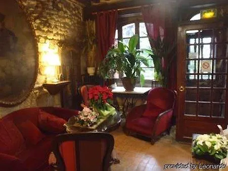 Hotel Esmeralda Parijs