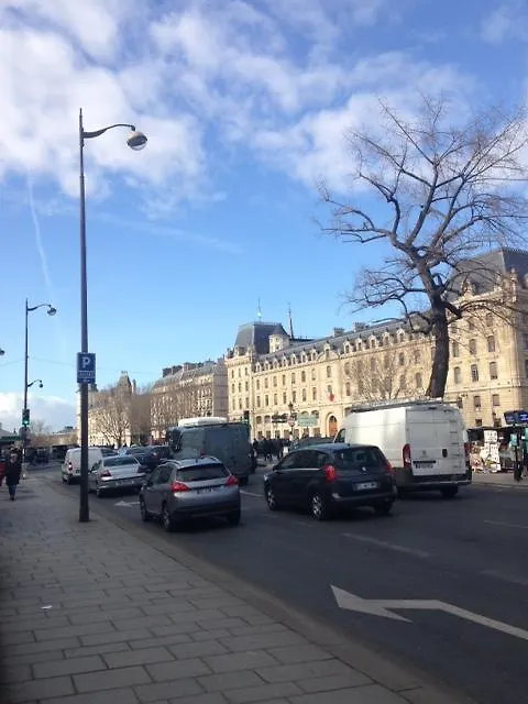Esmeralda 2* Paris